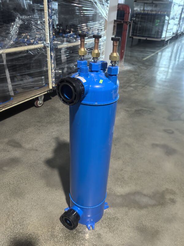 Intercambiador de calor de piscina vertical MHTA-1.5 Com tubo de titânio TA1 e tubo durável em estrutura de concha de PVC para sistemas de aquecimento de piscina