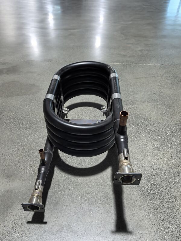 Alta resistência à corrosão Câmbio de calor coaxial com tubo de torção em espiral Construção para pressão lateral de água de 1,0Mpa