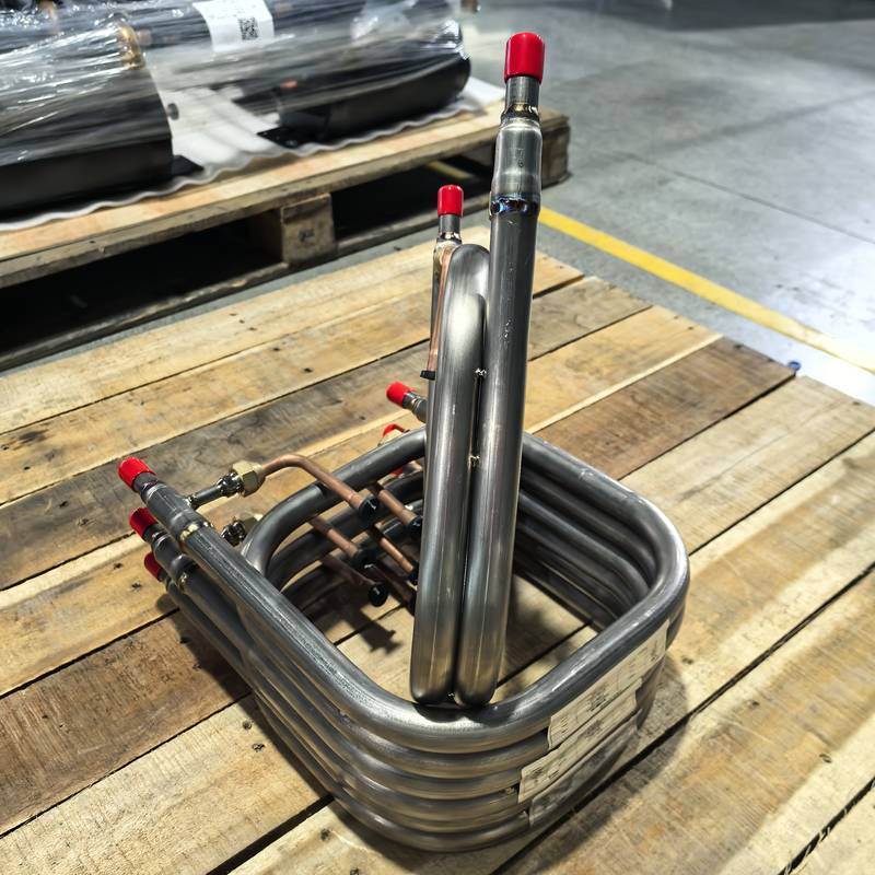 Tubos em tubos trocador de calor coaxial com 0,6 mm espessura interior do tubo Titânio TA1 material e 4.2MPA refrigerante lateral pressão máxima