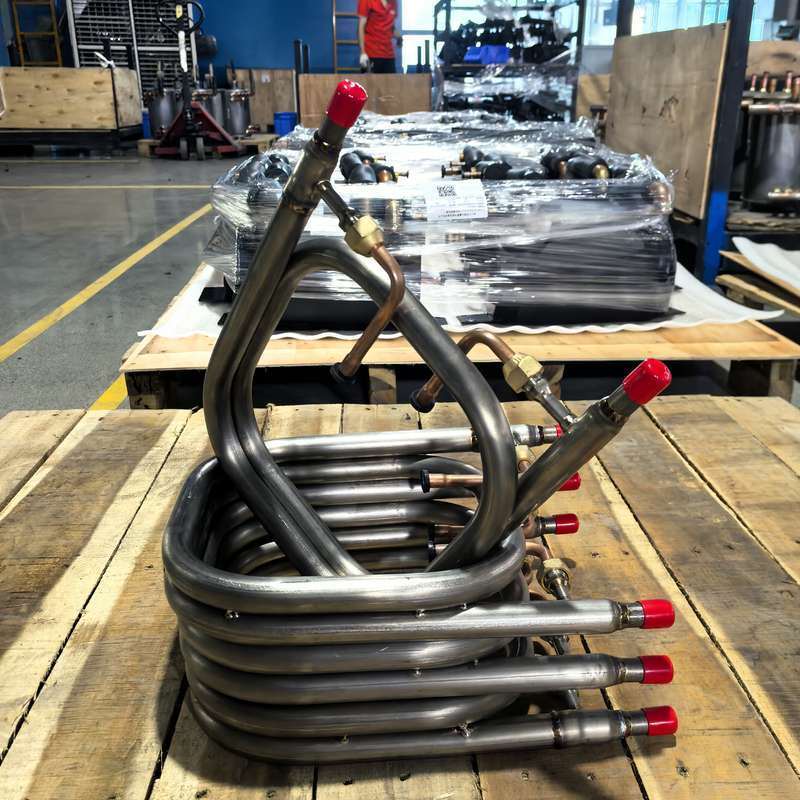 Titânio TA1 Intercambiador de calor coaxial de tubo interno com pressão máxima do lado da água de 1,0 MPA para transferência de calor industrial duradoura
