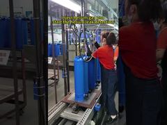 Injete gás hélio e inicie a detecção de vazamento de hélio